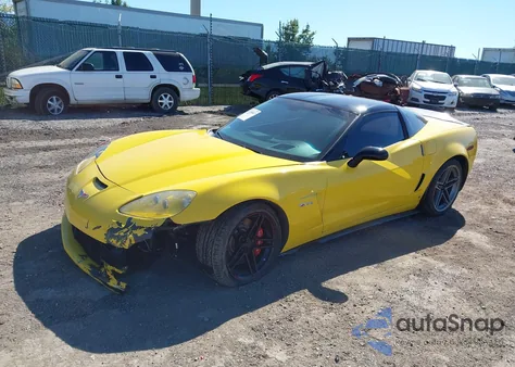 2008 Chevrolet Corvette Z06 Hardtop z USA, uszkodzony, nr VIN 1G1YY26E285111828